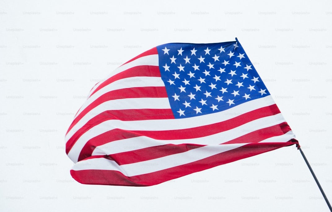 США